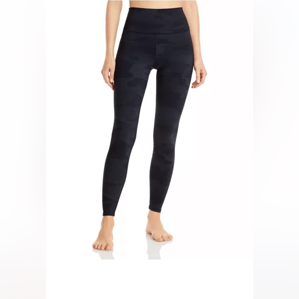 NWT ALO Yoga High-Waist Camo Vapor Leggings - XS